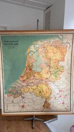 Unieke schoolkaart Nieuwe Wandkaart van Nederland, Antiek en Kunst, Antiek | Schoolplaten, Ophalen of Verzenden, Aardrijkskunde