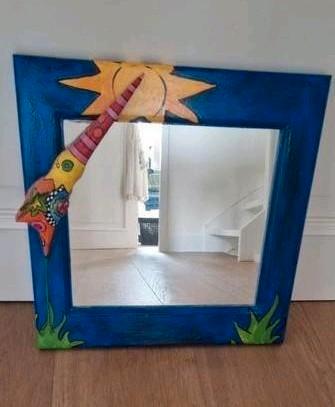 Spiegel van beeldend kunstenaar Marianne van der  Veen beschikbaar voor biedingen