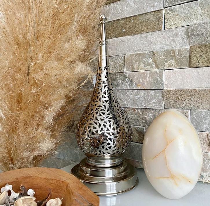 Decoratieve Lamp - Oosterse Stijl, Huis en Inrichting, Lampen | Tafellampen, Nieuw, Minder dan 50 cm, Metaal, Ophalen of Verzenden