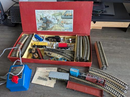 Märklin oude startset, met 8 wagens en elektrische wissels, Hobby en Vrije tijd, Modeltreinen | H0, Gebruikt, Wisselstroom, Märklin