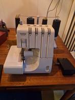 Brother Lock 640D Lockmachine + Garen en accessoires boekjes, Hobby en Vrije tijd, Naaimachines en Toebehoren, Ophalen, Gebruikt