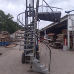 Stalen Wenteltrap Spiltrap 3mtr hg, 196cm doorsnee, Doe-het-zelf en Verbouw, Ladders en Trappen, Ophalen, Gebruikt, Trap, 2 tot 4 meter
