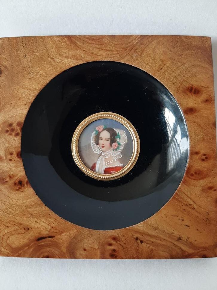 oud miniatuur portret schilderijtje (484), Antiek en Kunst, Antiek | Woonaccessoires, Ophalen of Verzenden