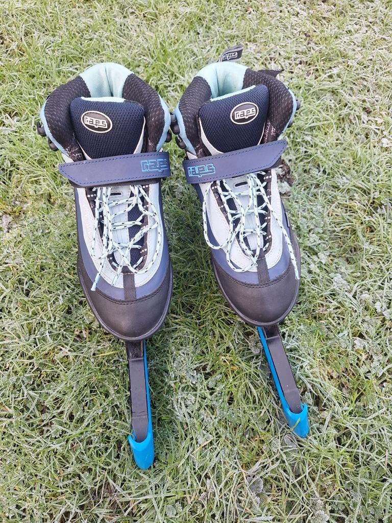 Raps Schaatsen Dames Maat 39 - Zo Goed Als Nieuw, Sport en Fitness, Schaatsen, Ophalen, Zo goed als nieuw, Noren, Raps