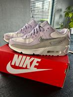 Nike Air Max 90 wit/lila maat 38.5, Kleding | Dames, Schoenen, Ophalen of Verzenden, Wit, Zo goed als nieuw, Nike Air Max