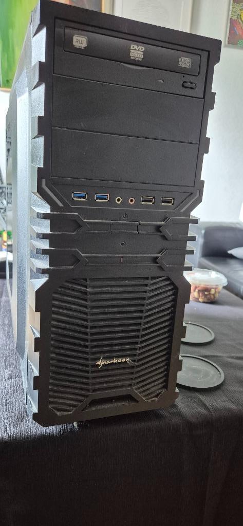 Desktop PC, Computers en Software, Desktop Pc's, Gebruikt, 2 tot 3 Ghz, SSD, 8 GB, Met videokaart, Met monitor, Gaming, Ophalen