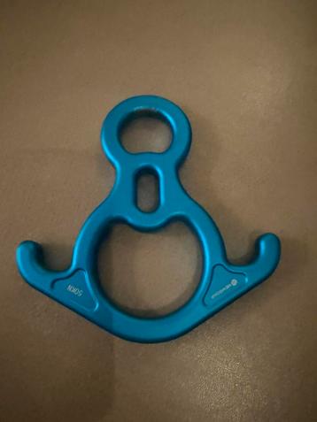 Circus figure eight! beschikbaar voor biedingen