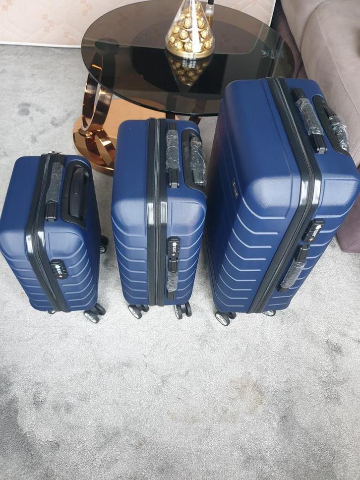 Nieuwe Tillvex reiskoffer set van 3, Sieraden, Tassen en Uiterlijk, Koffers, Nieuw, Hard kunststof, 50 tot 60 cm, 35 tot 45 cm