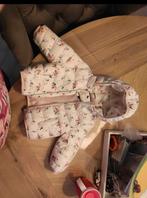 Leuk bloemetjesjasje maat 68, Kinderen en Baby's, Babykleding | Maat 68, Meisje, Little Loven, Ophalen of Verzenden, Zo goed als nieuw