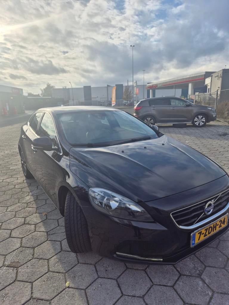 Volvo V40 2.0 D4 190PK 2014 Zwart, Auto's, Volvo, Particulier, V40, Diesel, A, Hatchback, Handgeschakeld, Origineel Nederlands