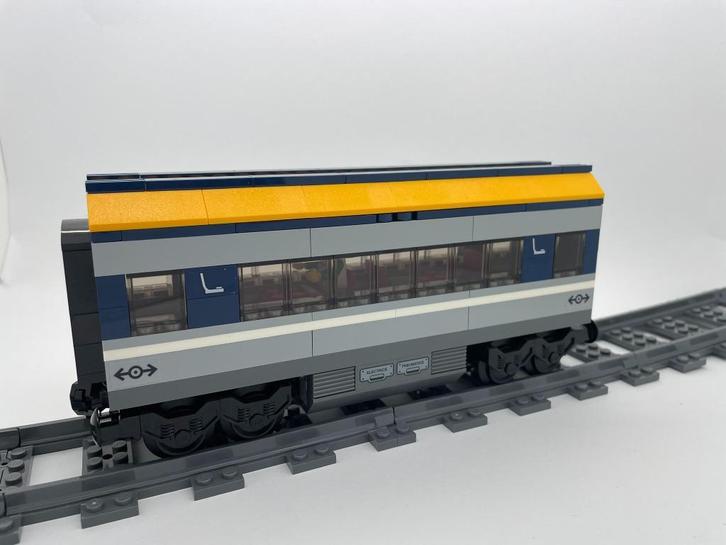 LEGO passagierswagon blauw-gele passagierstrein 60197, Kinderen en Baby's, Speelgoed | Duplo en Lego, Nieuw, Lego, Complete set