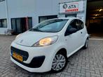 Peugeot 107 1.0 12V E-VTI 68PK 3DR 2014 Wit, Voorwielaandrijving, Stof, 4 stoelen, Origineel Nederlands