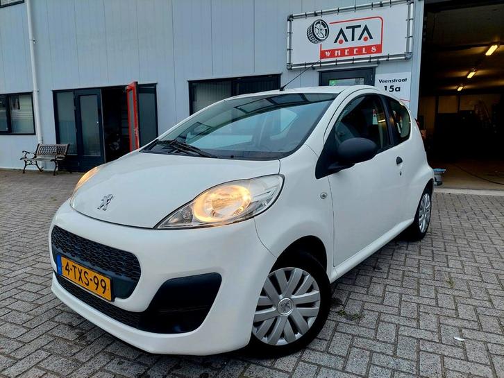 Peugeot 107 1.0 12V E-VTI 68PK 3DR 2014 Wit, Auto's, Peugeot, Bedrijf, ABS, Airbags, Airconditioning, Boordcomputer, Climate control