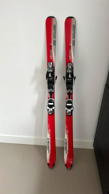 Kinder ski’s beschikbaar voor biedingen