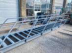 Stalen trap  18 trede’s, Doe-het-zelf en Verbouw, Ladders en Trappen, Ophalen, 2 tot 4 meter