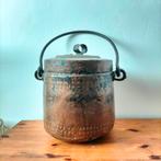 Koperen Uienbak, Ophalen