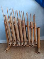 Angklung Indonesisch muziekinstrument, Ophalen, Gebruikt