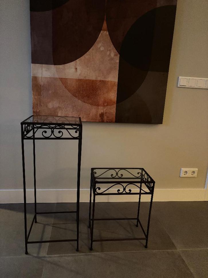 Vintage plantentafel / bijzettafel met glasplaat, Huis en Inrichting, Woonaccessoires | Zuilen en Pilaren, Gebruikt, Ophalen