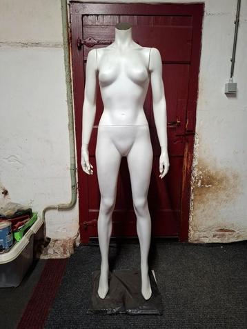 Paspop 165 cm hoog, met standaard.  beschikbaar voor biedingen