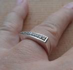 zilveren design ring aparte vorm met steentjes [1019], Verzenden, Zo goed als nieuw, 17 tot 18, Dame