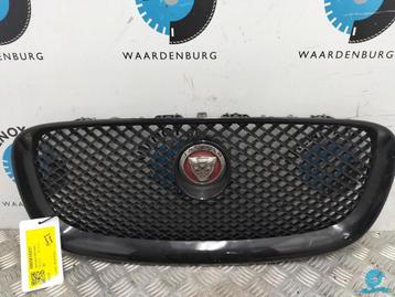 Jaguar XF grille 2015