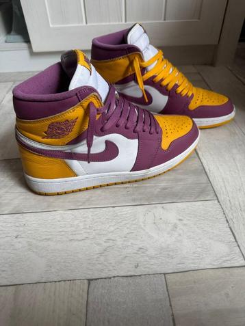 Nike Air Jordan 1 High - Maat 42.5 - OG Brotherhood beschikbaar voor biedingen
