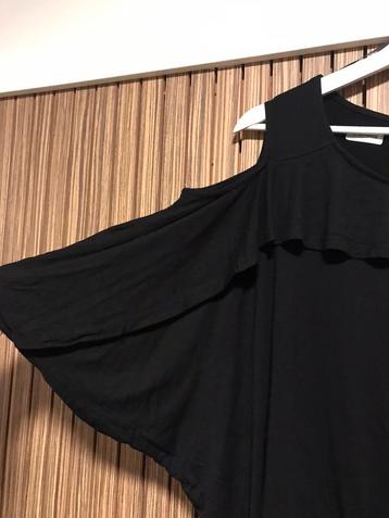 MOET WEG Miss Etam top zwart ruches schouder detail mt 48 beschikbaar voor biedingen