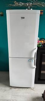 Combinatie koelkast met vriezer beko, Witgoed en Apparatuur, Koelkasten en IJskasten, Met aparte vriezer, 140 tot 160 cm, Zo goed als nieuw