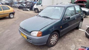 Toyota Starlet 1999 1.3 16v 4EFE Groen 6P2 onderdelen beschikbaar voor biedingen