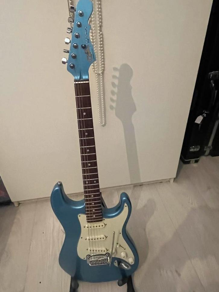 G&L LEGACY USA Stratocaster, Muziek en Instrumenten, Snaarinstrumenten | Gitaren | Elektrisch, Zo goed als nieuw, Solid body, Overige merken