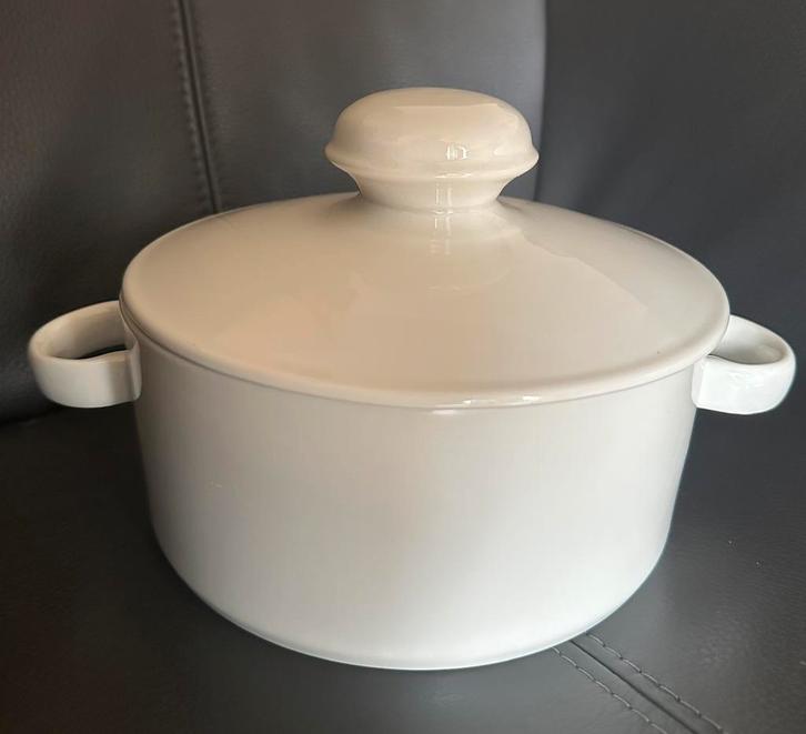 Midwinter plain white dekschaal, Huis en Inrichting, Keuken | Servies, Gebruikt, Schaal of Schalen, Wedgwood, Keramiek, Ophalen of Verzenden