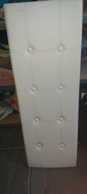 Bank met opbergruimte