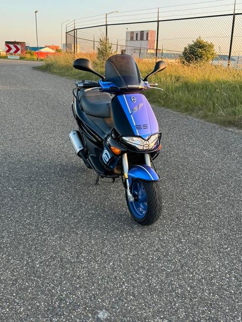 Gilera Runner 180cc, Fietsen en Brommers, Scooters | Piaggio, Zo goed als nieuw, Overige modellen, Ophalen