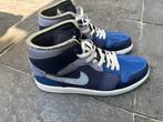 Nike Air Jordan 1 Mid SE Craft Obsidian maat 45,5, Kleding | Heren, Schoenen, Blauw, Nike, Ophalen of Verzenden, Sneakers of Gympen