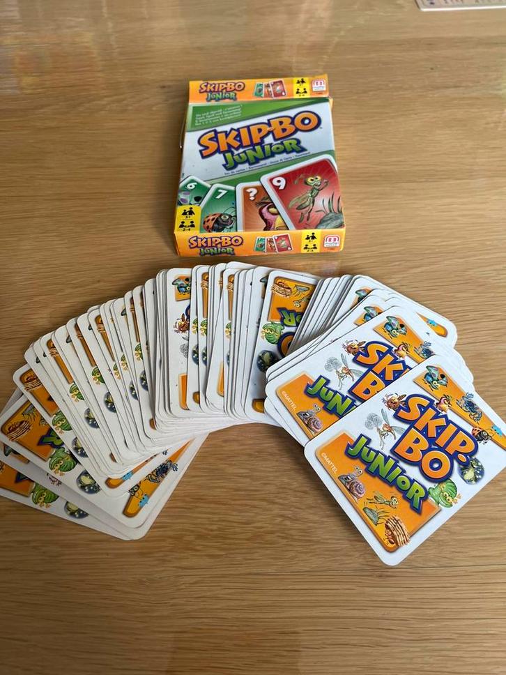 Spel skip-bo junior (Mattel), Hobby en Vrije tijd, Gezelschapsspellen | Kaartspellen, Zo goed als nieuw, Een of twee spelers, Drie of vier spelers