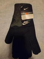 Nieuwe Nike handschoenen maat M/L, Kleding | Heren, Mutsen, Sjaals en Handschoenen, Maat 52/54 (L), Nike, Nieuw, Ophalen of Verzenden