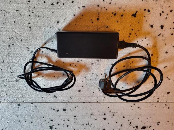 Batavus/Sparta E-motion C1,C2,C3 oplader 24V 2Ah, Fietsen en Brommers, Fietsonderdelen, Gebruikt, Algemeen, Ophalen of Verzenden