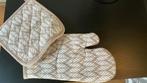Ovenwand met bijbehorende pannenlap, Huis en Inrichting, Keuken | Textiel, Ophalen, Zo goed als nieuw, Schort