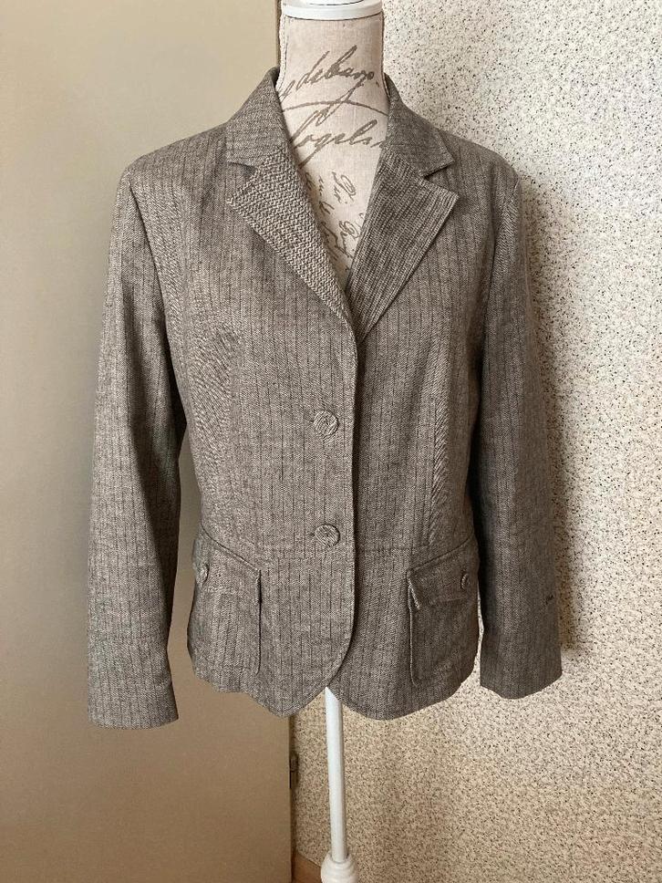 Bruin tweed licht getailleerd colbert jas mt 42 s. Oliver, Kleding | Dames, Jasjes, Kostuums en Pakken, Zo goed als nieuw, Jasje