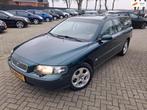 Volvo V70 2.4 2003. Airco/Cruise/Stoelverwarming etc.. APK 1, Auto's, Voorwielaandrijving, Zwart, Leder en Stof, 129 €/maand