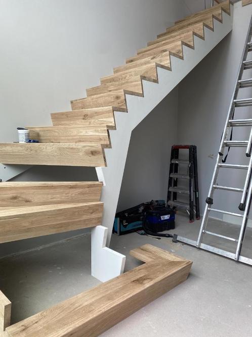 Eiken massief traptreden 40mm dik, eiken bordes, eiken trap, Doe-het-zelf en Verbouw, Hout en Planken, Nieuw, Balk, Overige houtsoorten