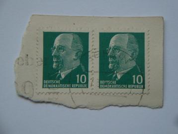 Kavel Oost-Duitsland twee postzegels 10 Pfennig. beschikbaar voor biedingen