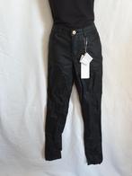 Nieuwe zwarte broek met coating. mt S Merk Vila, ., Zwart, Ophalen of Verzenden, Zo goed als nieuw