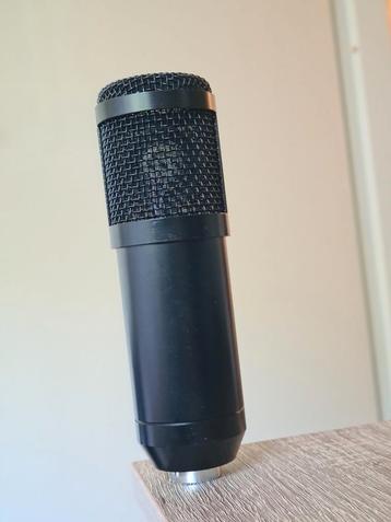 Podcast, game microfoon, met arm, compleet nw staat beschikbaar voor biedingen