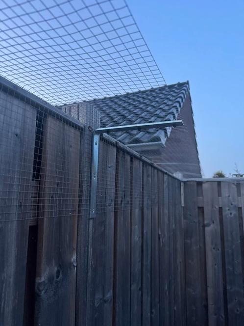 Katten beugels, schutting beugels, kattengaas beugel, Tuin en Terras, Schuttingen, Zo goed als nieuw, IJzer, Ophalen of Verzenden