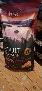 Profine zalm brokken, nieuwe zak, Dieren en Toebehoren, Dierenvoeding, Ophalen, Hond