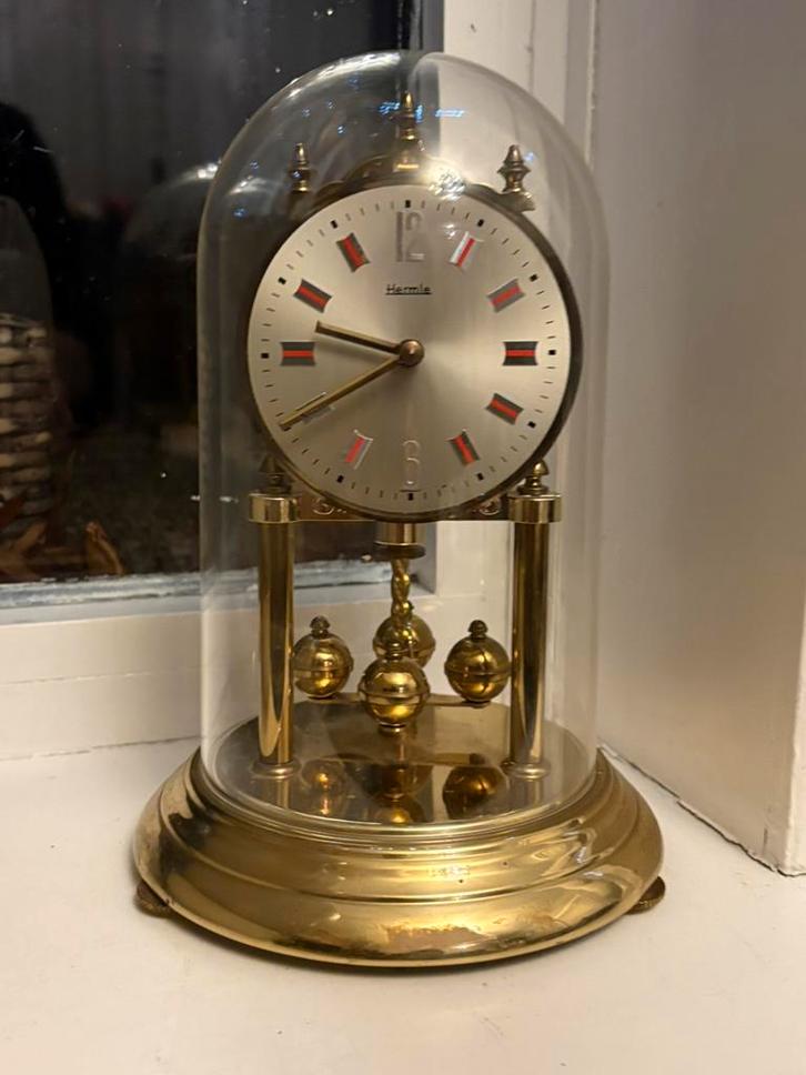 Hermle Jaarpendule stolpklok, Antiek en Kunst, Antiek | Klokken, Ophalen of Verzenden