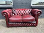 Springvale Chesterfield bank oxblood rood GRATIS BEZORGD, Huis en Inrichting, Banken | Voetenbanken en Poefen, Leer, Ophalen of Verzenden