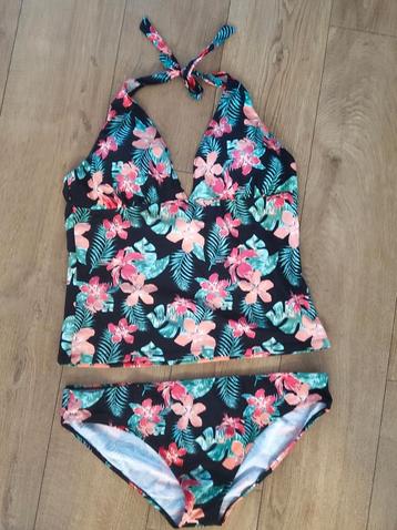 Vrolijk gebloemde TANKINI, maat XL beschikbaar voor biedingen