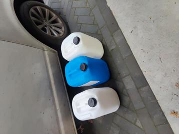 Jerrycan 20 liter 3x gratis beschikbaar voor biedingen